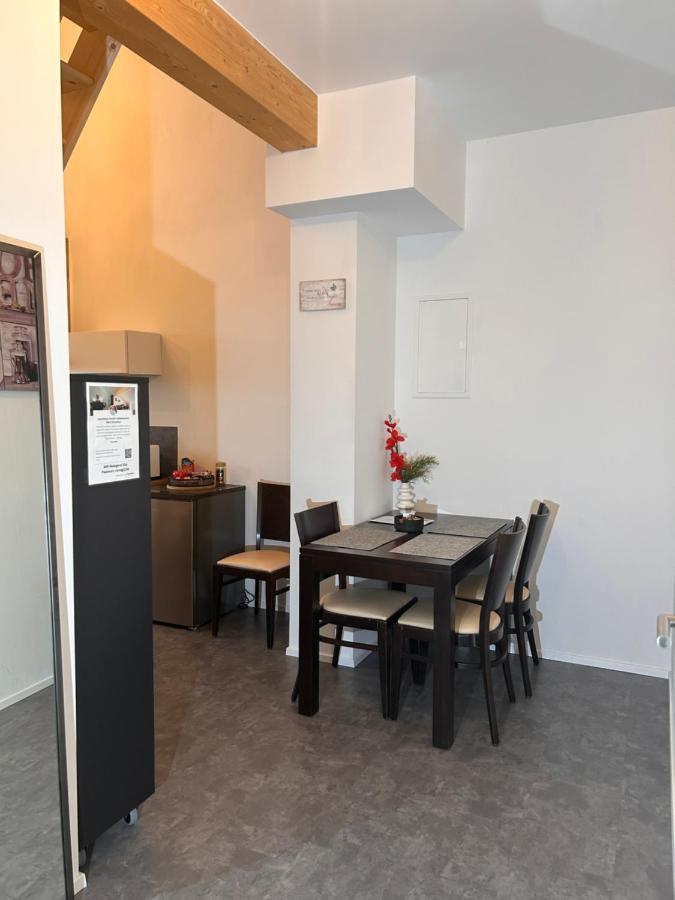 Moderne Maisonettewohnung/2 Zimmer/Kueche/Bad #2 มาร์คท์ชวาเบน ภายนอก รูปภาพ