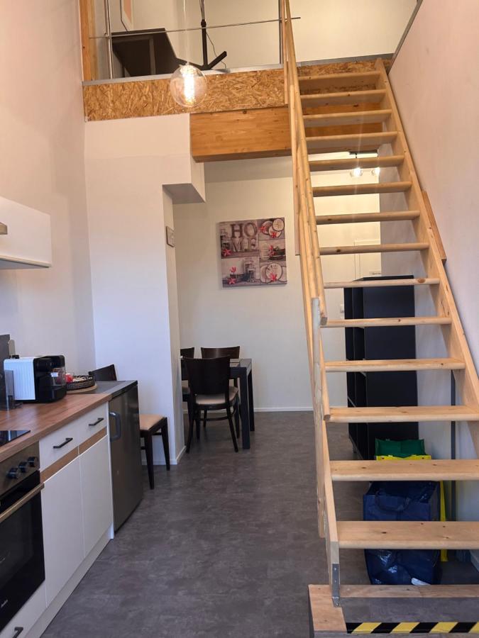 Moderne Maisonettewohnung/2 Zimmer/Kueche/Bad #2 มาร์คท์ชวาเบน ภายนอก รูปภาพ